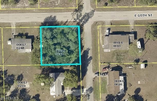 1706 E 10th ST LEHIGH ACRES, FL 33972