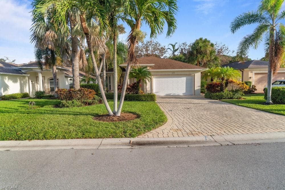 1233 Imperial DR 9 NAPLES, FL 34110