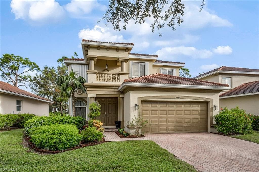 2032 Par DR NAPLES, FL 34120