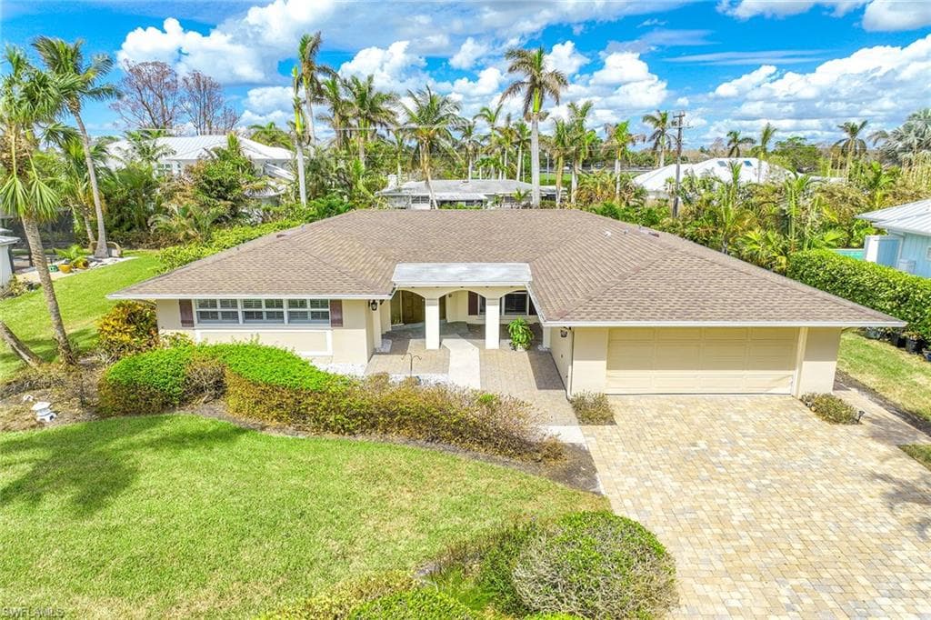 501 7th AVE N NAPLES, FL 34102