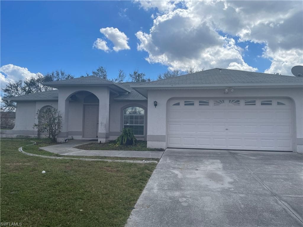 414 SE 14th TER CAPE CORAL, FL 33990
