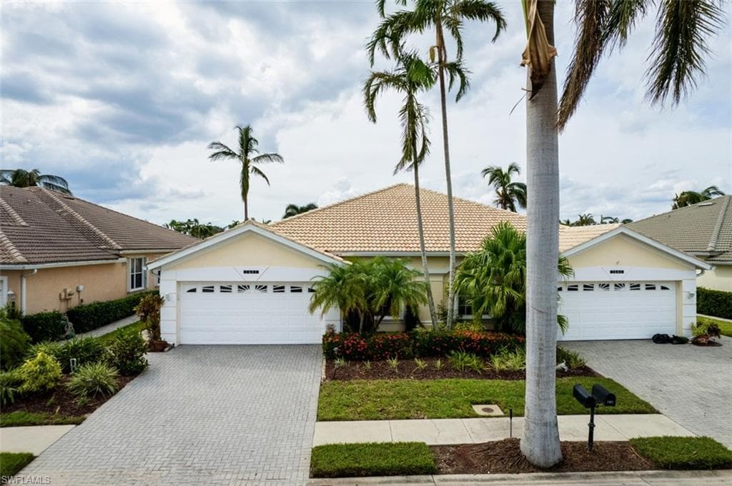 7677 Bay Lake DR FORT MYERS, FL 33907