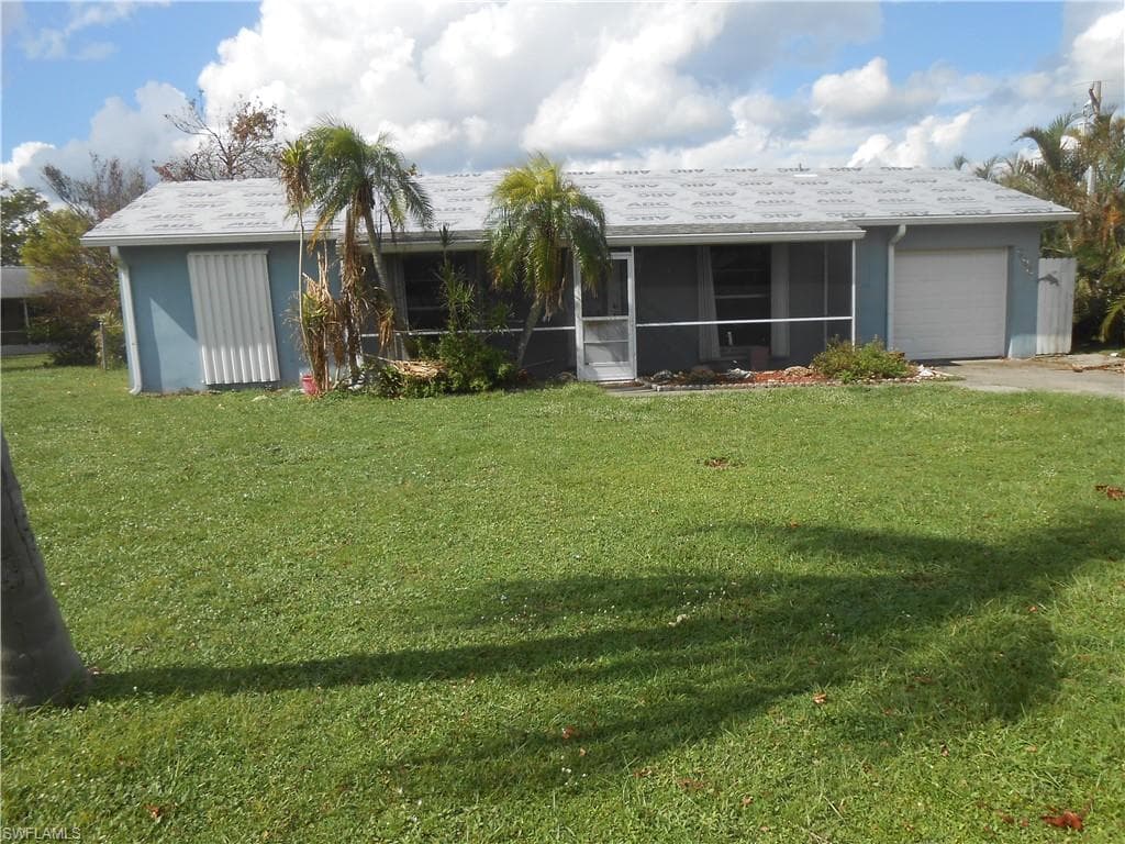 996 Jolly RD NORTH FORT MYERS, FL 33903