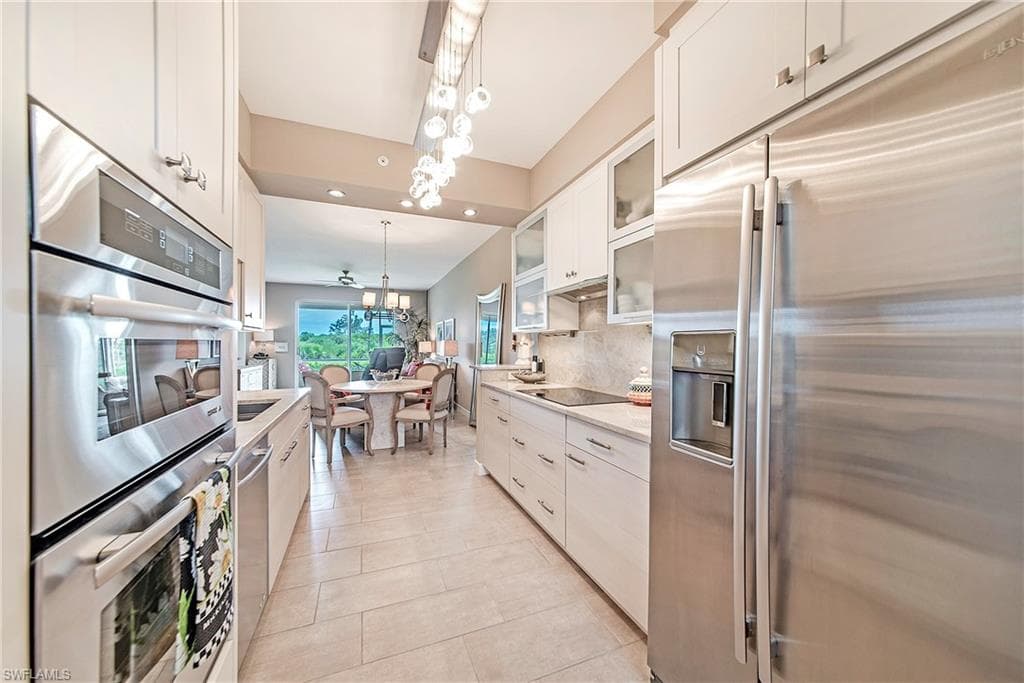 9400 Highland Woods BLVD 5105 BONITA SPRINGS, FL 34135