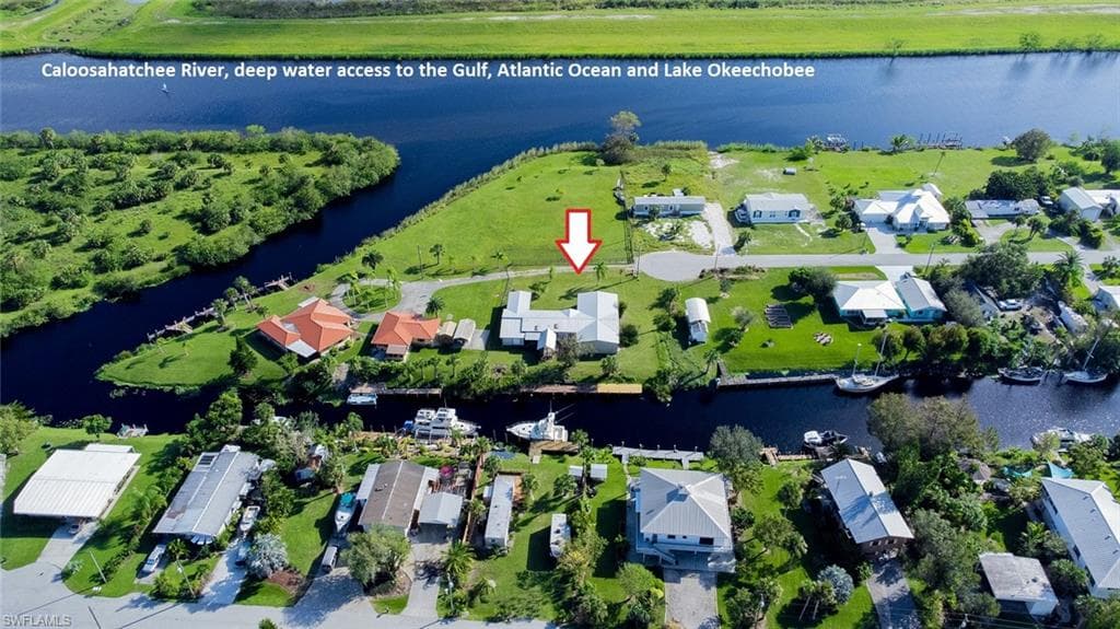 1101 E Anchor LN MOORE HAVEN, FL 33471