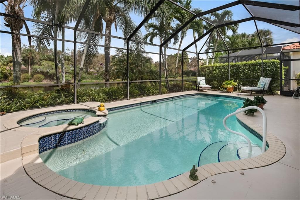 8813 Ventura WAY NAPLES, FL 34109
