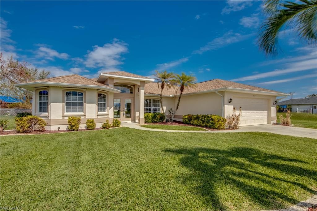 213 SW 39th ST CAPE CORAL, FL 33914