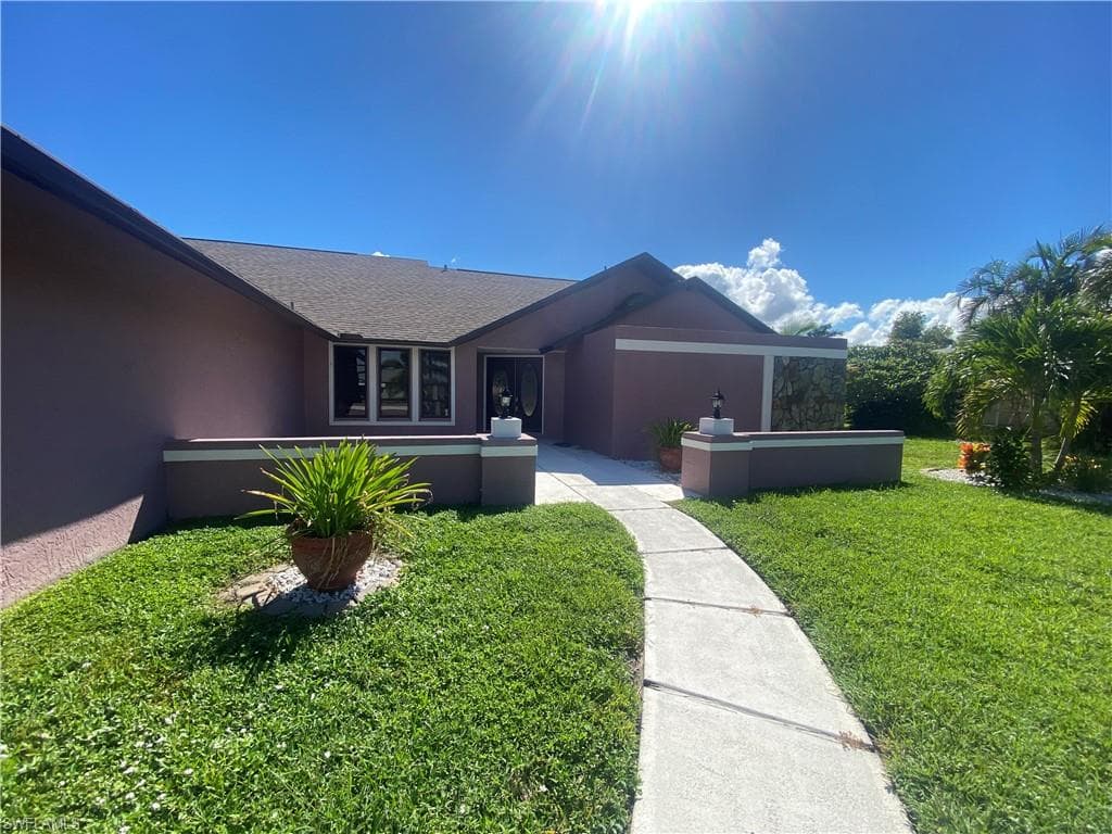 3909 SE 16th PL CAPE CORAL, FL 33904