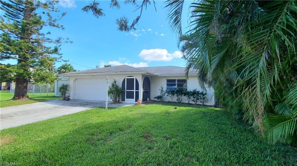 13505 Marquette BLVD FORT MYERS, FL 33905