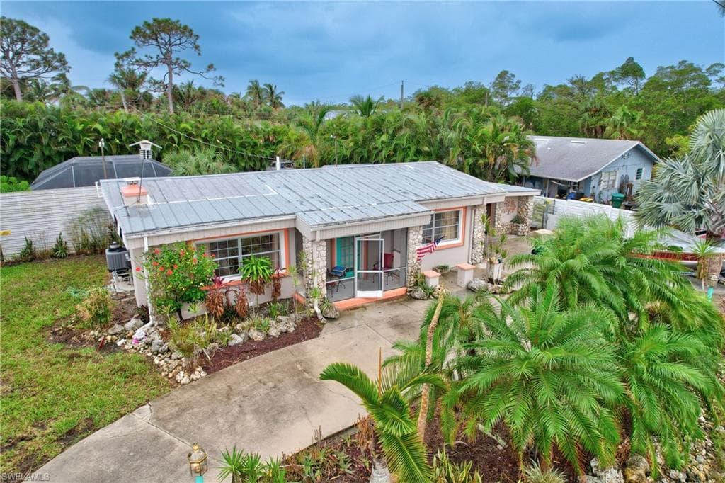 1742 Danford ST NAPLES, FL 34112