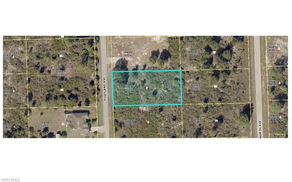 818 Highland AVE LEHIGH ACRES, FL 33972