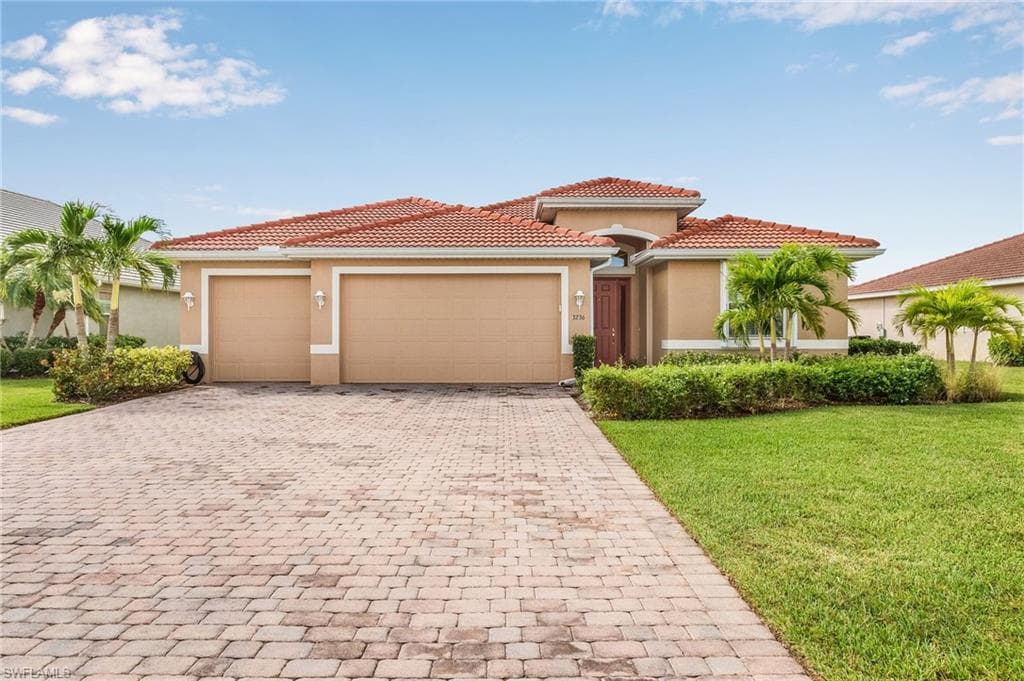3236 Magnolia Landing LN NORTH FORT MYERS, FL 33917