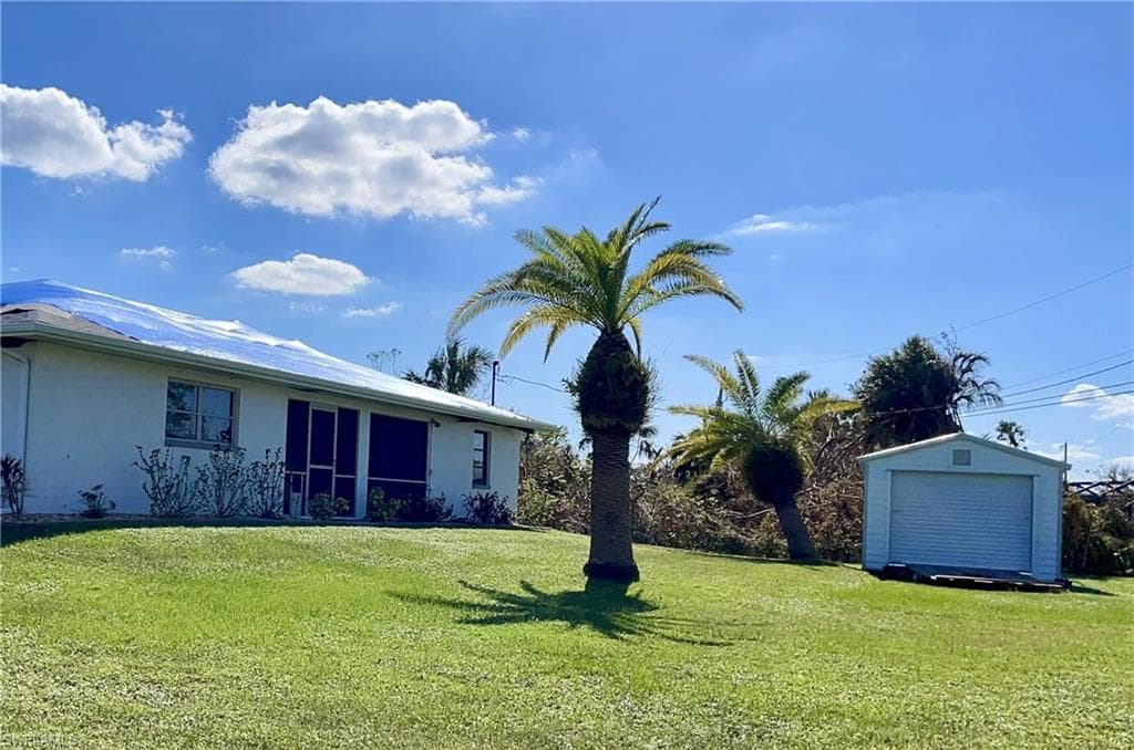 190 Cummins AVE NE PORT CHARLOTTE, FL 33952