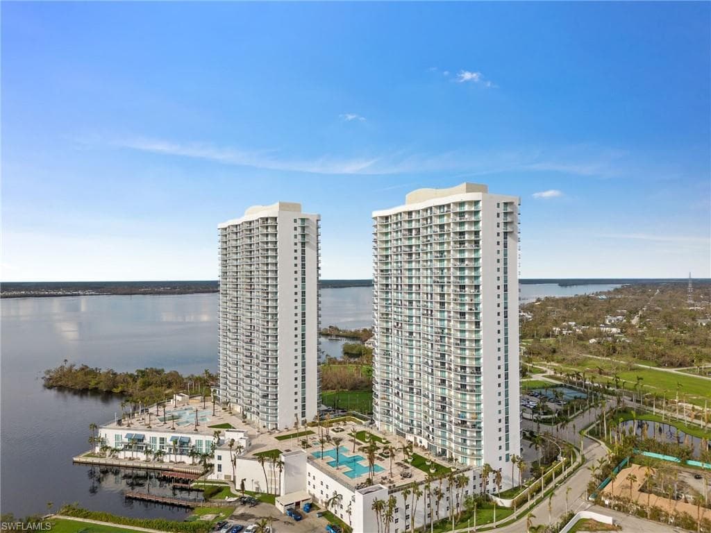 3000 Oasis Grand BLVD 2806 FORT MYERS, FL 33916