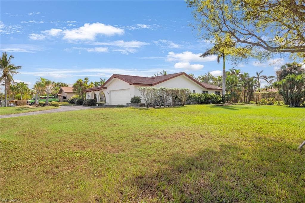 504 Parkwood LN NAPLES, FL 34103