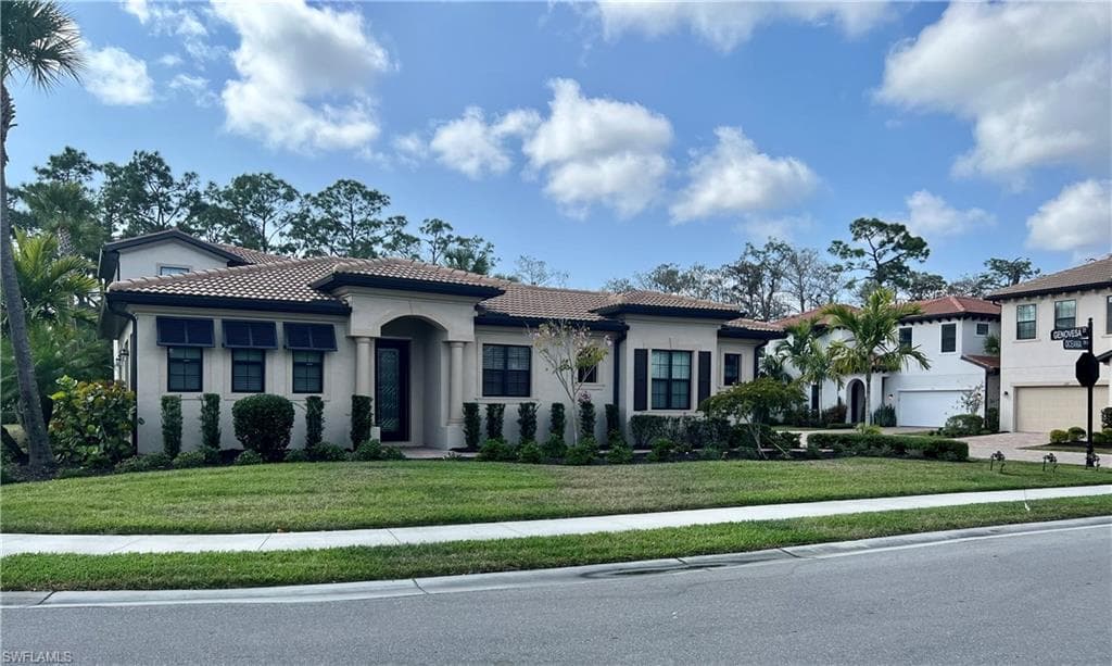 1170 Genovesa CT 12 NAPLES, FL 34113