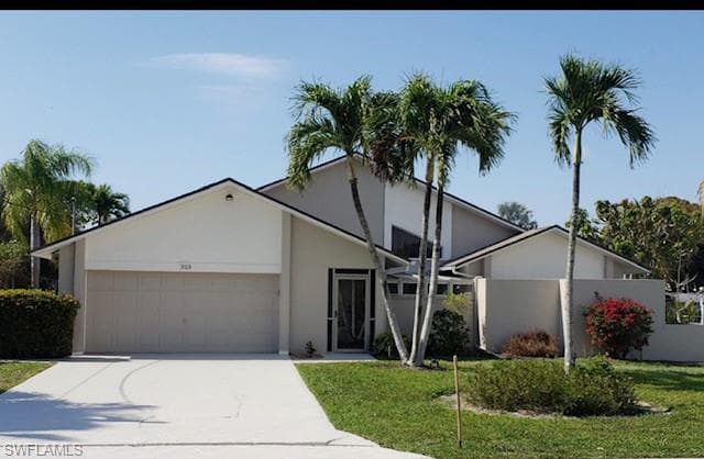 323 Washington CT FORT MYERS BEACH, FL 33931