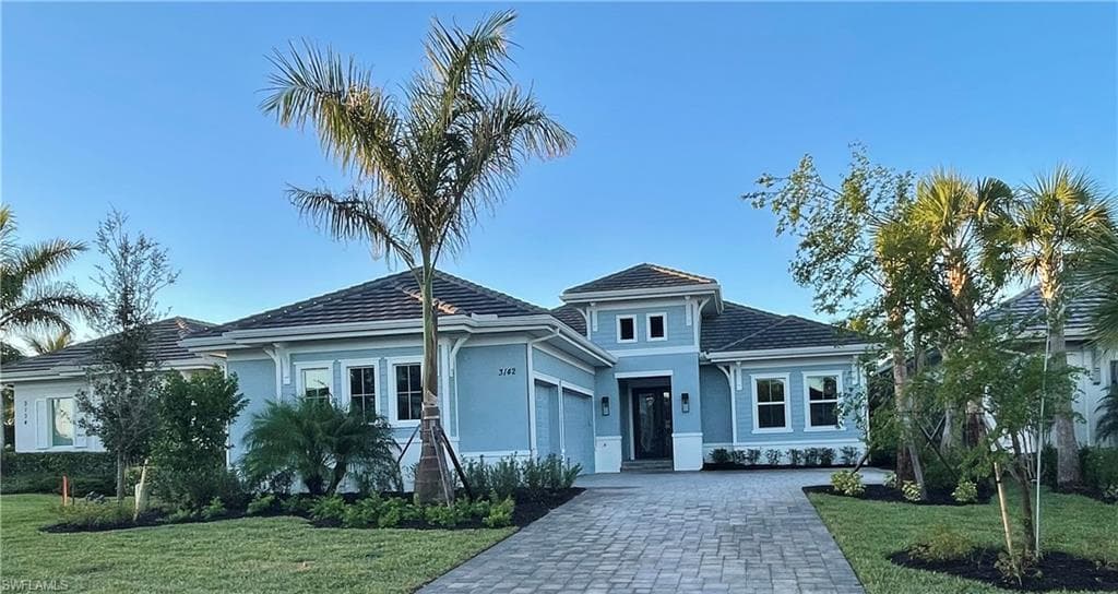 3142 Capistrano LN NAPLES, FL 34114