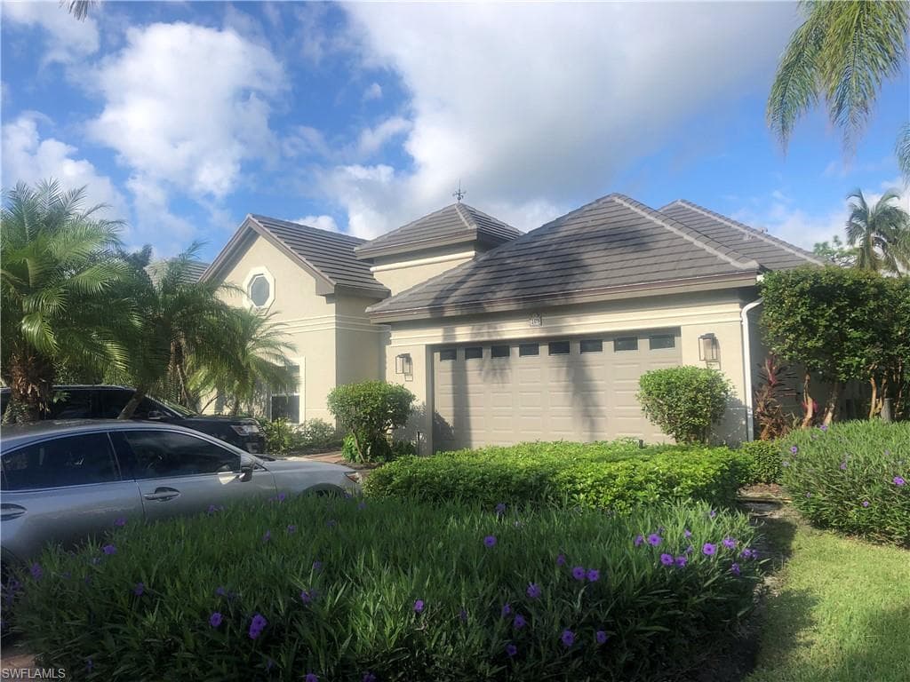 109 Greenfield CT NAPLES, FL 34110