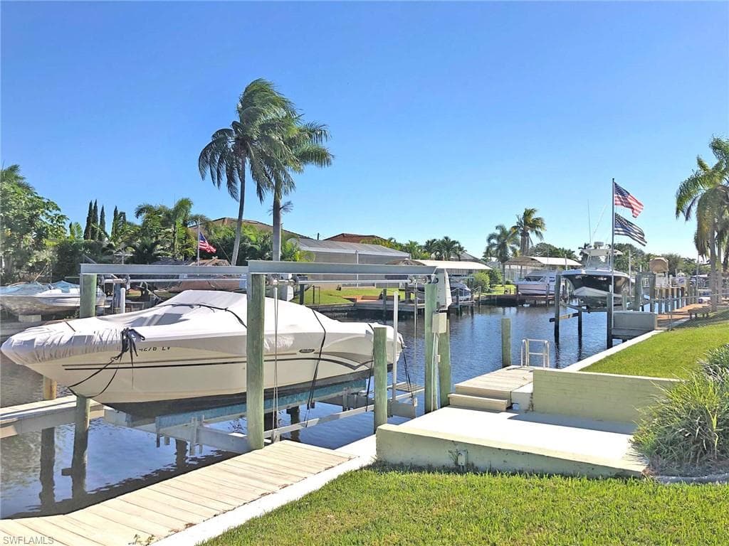 5137 Sunnybrook CT CAPE CORAL, FL 33904