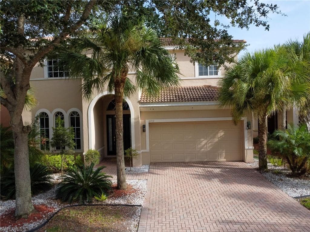 8709 Pegasus DR LEHIGH ACRES, FL 33971