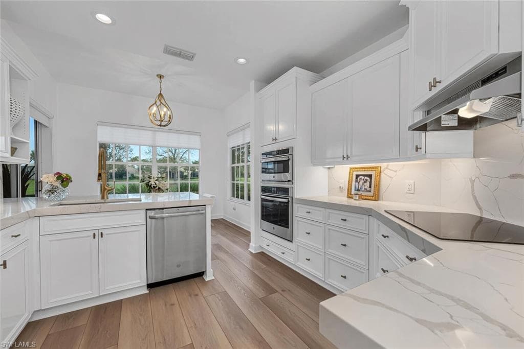 9065 Whimbrel Watch LN 102 NAPLES, FL 34109