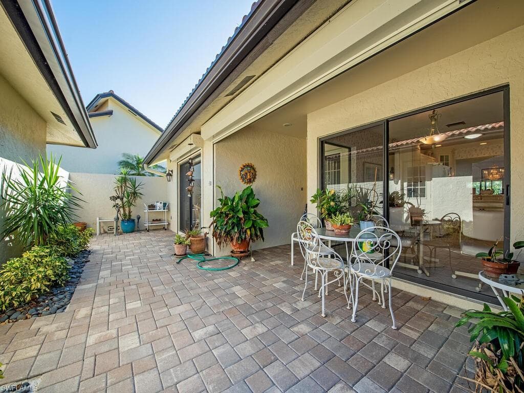 604 Augusta BLVD 3.17 NAPLES, FL 34113