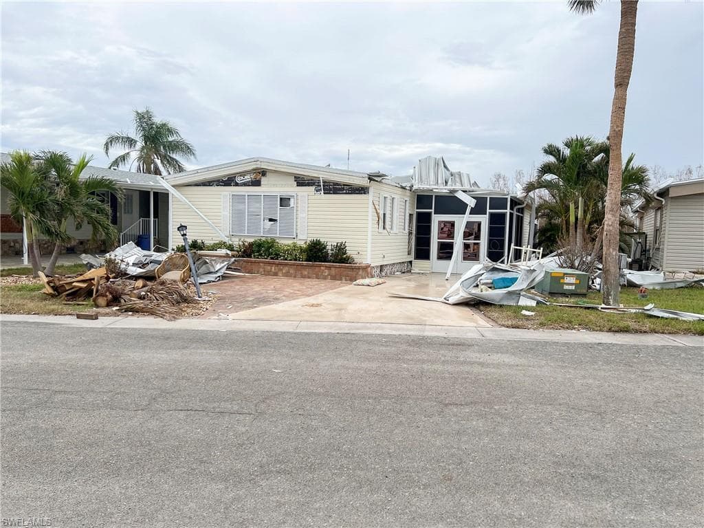 17801 Bryan CT FORT MYERS BEACH, FL 33931