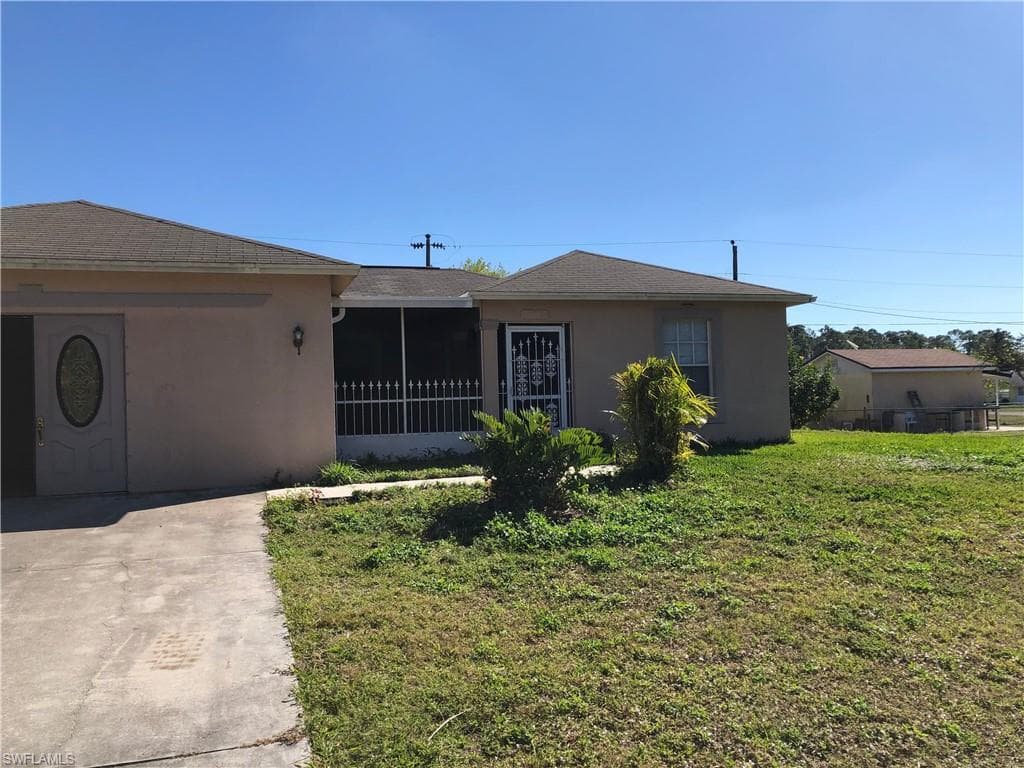 814 Gerald AVE LEHIGH ACRES, FL 33936