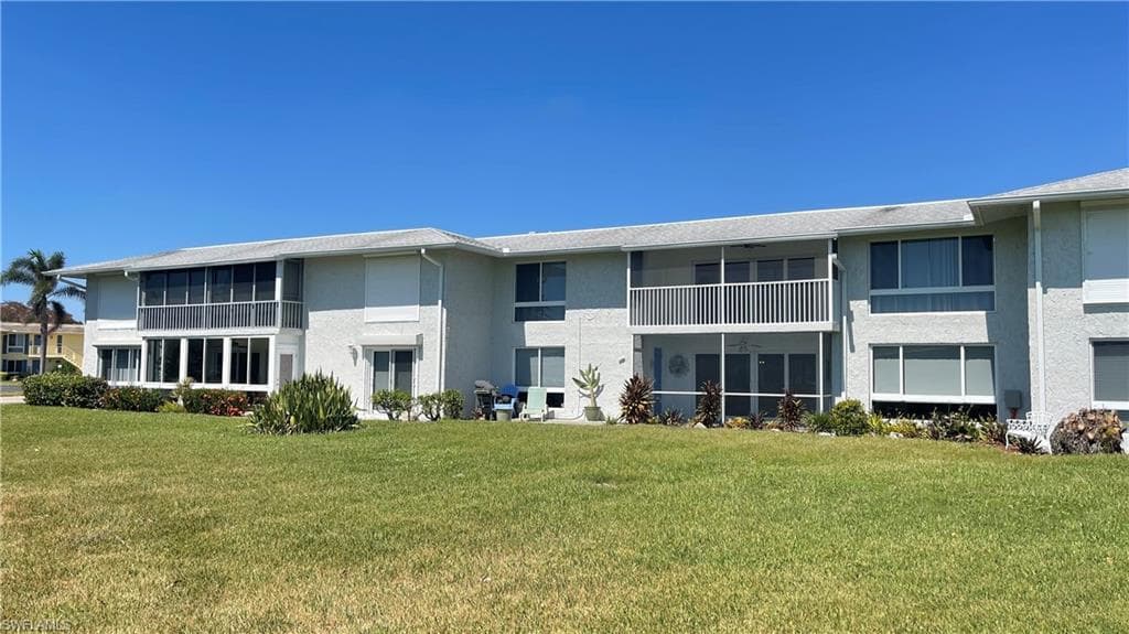 108 #3 Penny LN 763 NAPLES, FL 34112