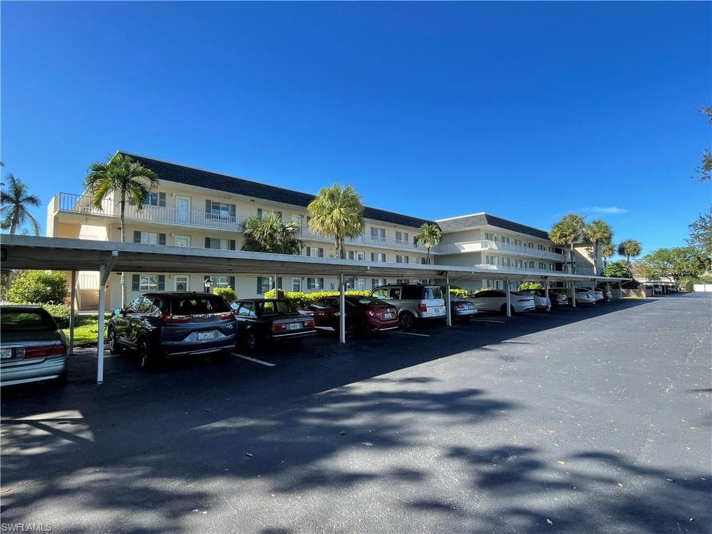 5515 Rattlesnake Hammock RD 104 NAPLES, FL 34113