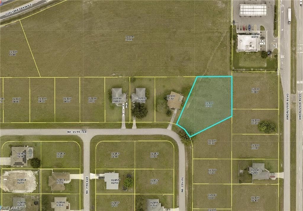 1521 NE 7th PL CAPE CORAL, FL 33909