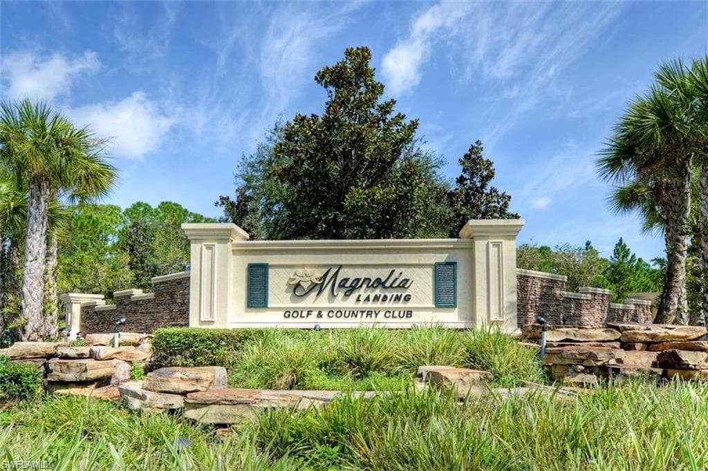 20572 Chestnut Ridge DR NORTH FORT MYERS, FL 33917