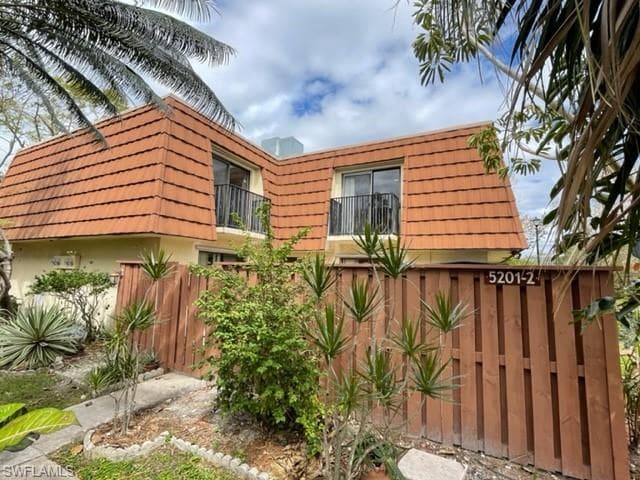 5201 Cedarbend DR 2 FORT MYERS, FL 33919