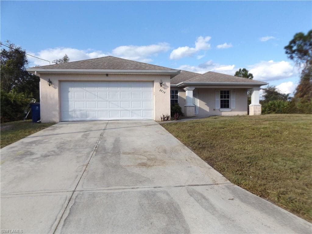 2710 56th ST W LEHIGH ACRES, FL 33971