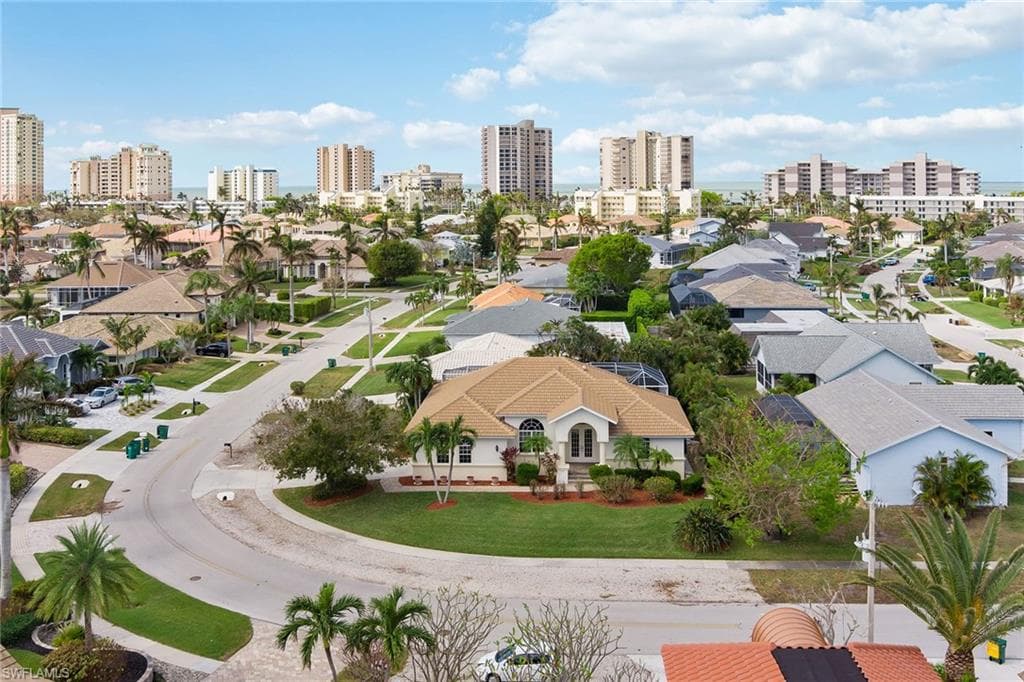 790 Amber DR MARCO ISLAND, FL 34145