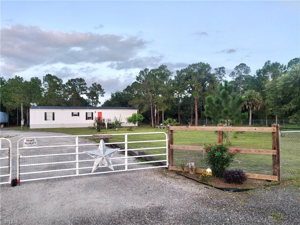 745 S Olivo ST CLEWISTON, FL 33440