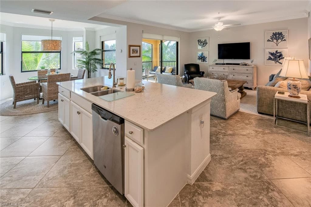 9584 Trevi CT 5226 NAPLES, FL 34113