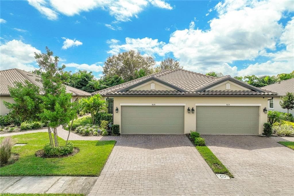 8020 Calle Canovas CT NAPLES, FL 34114