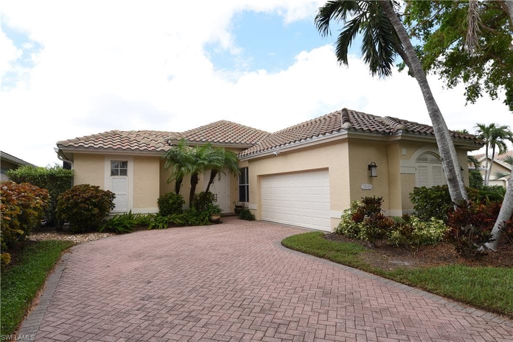 25020 Pinewater Cove LN BONITA SPRINGS, FL 34134