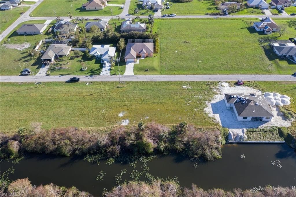 1125 NE 15th TER CAPE CORAL, FL 33909