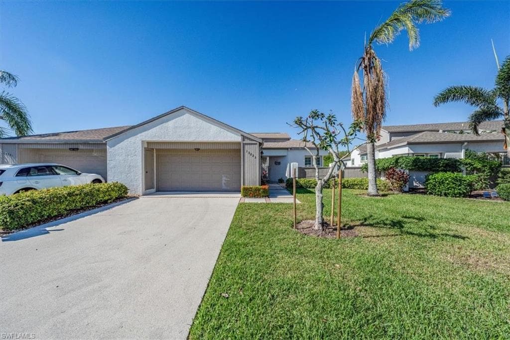 13223 Wedgefield DR 26 NAPLES, FL 34110