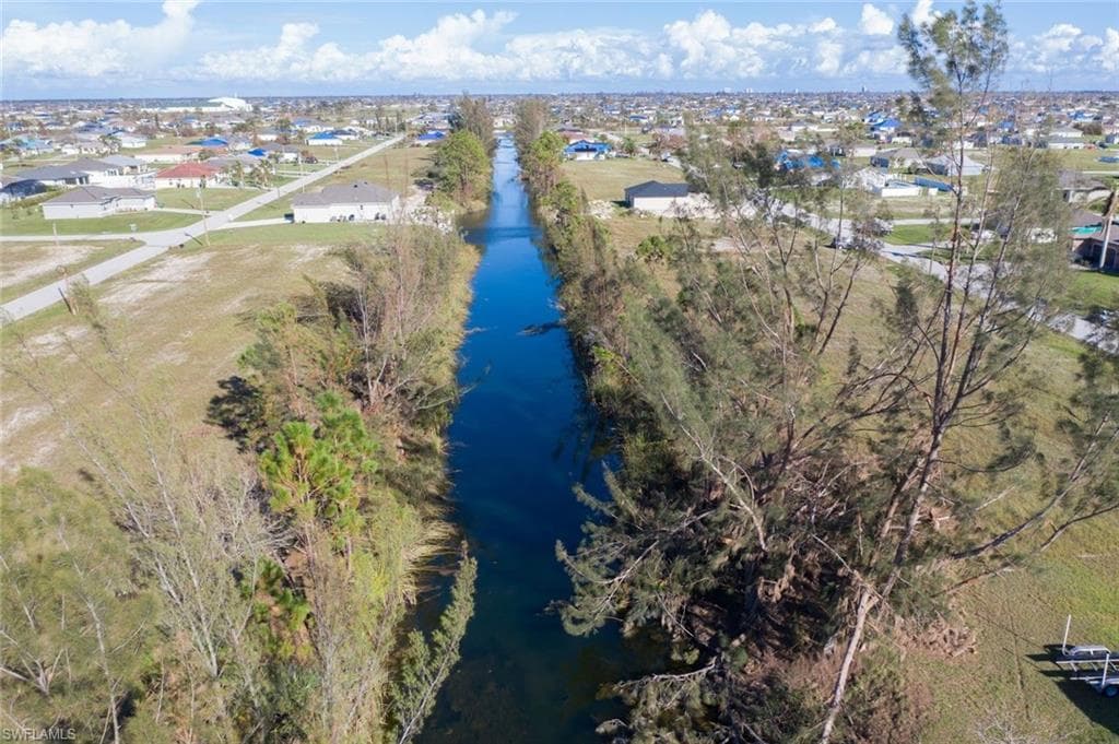 2005 NW 20th TER CAPE CORAL, FL 33993