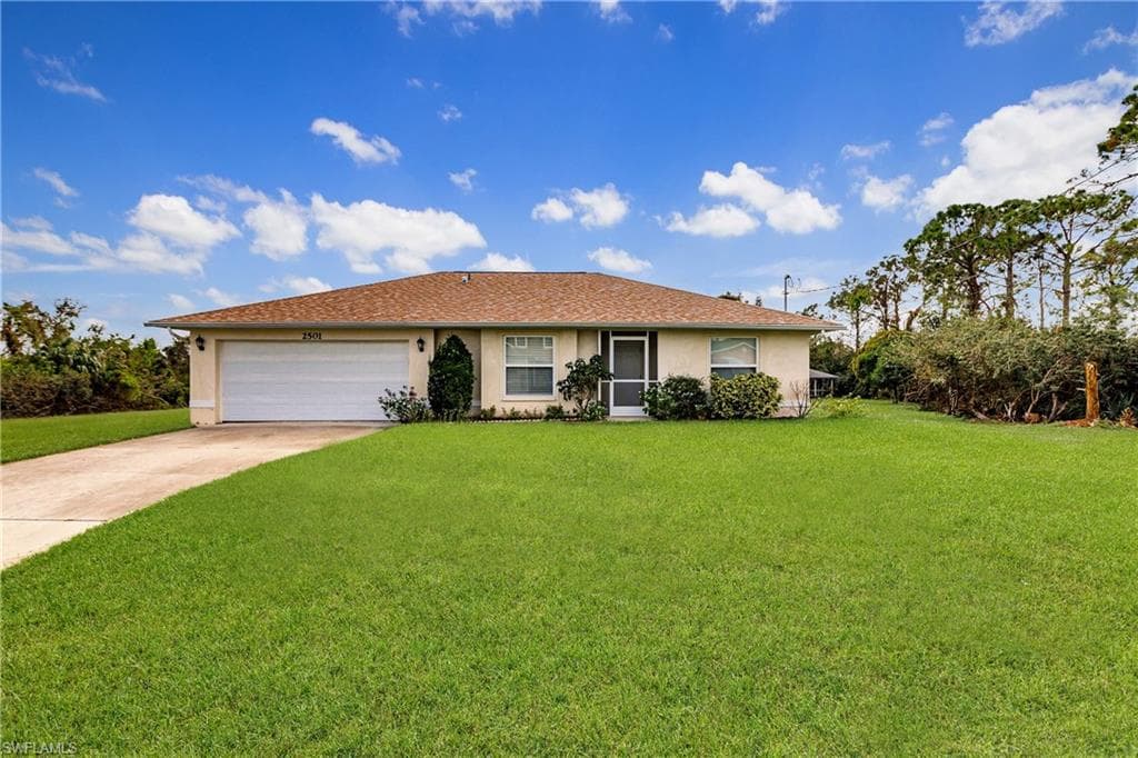 2501 9th ST W LEHIGH ACRES, FL 33971
