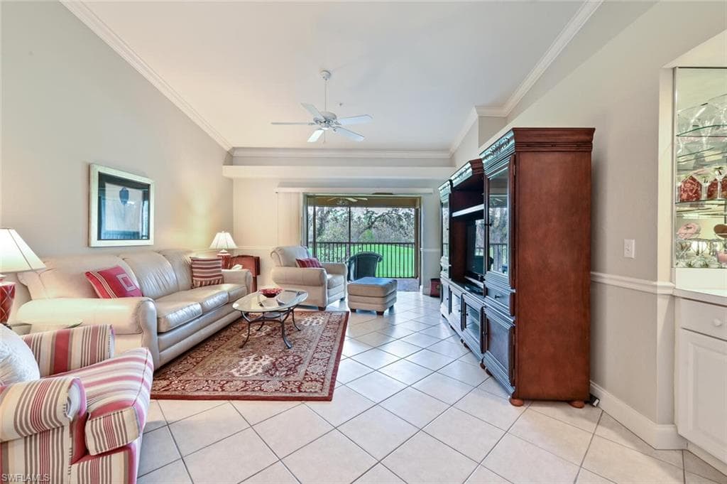 3715 Buttonwood WAY 1725 NAPLES, FL 34112