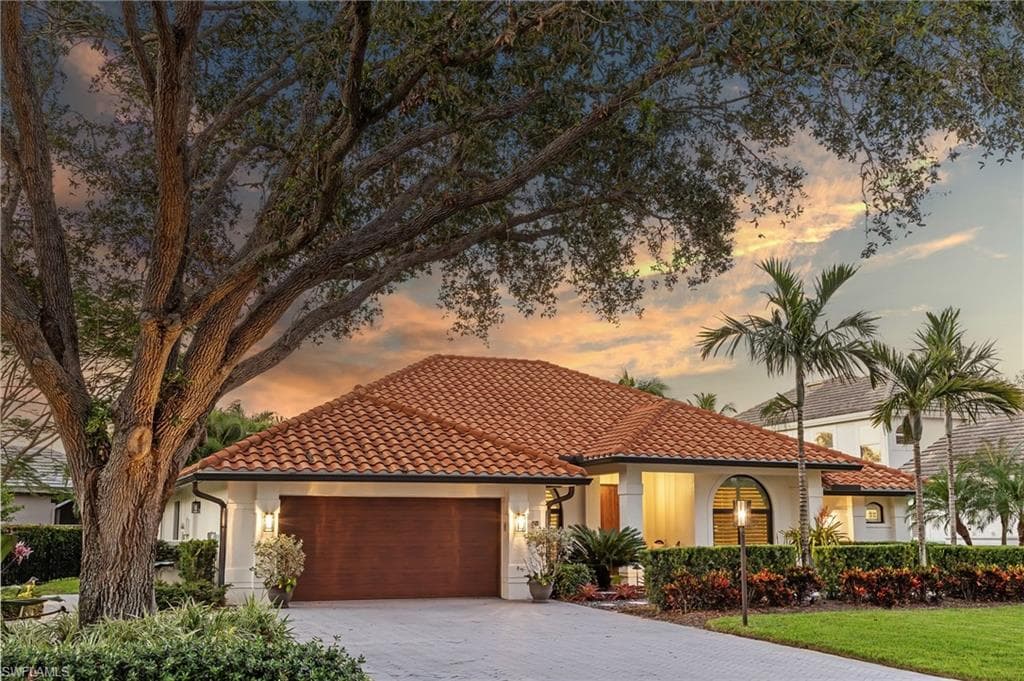 8111 Costa Brava CT NAPLES, FL 34109