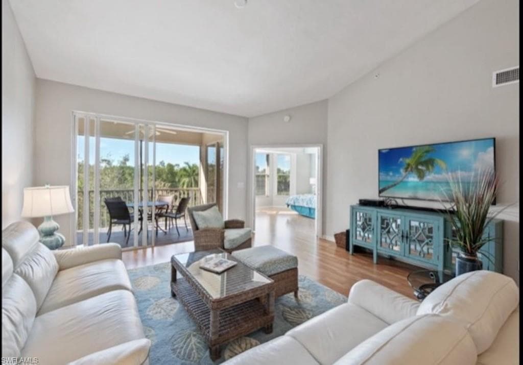 4650 Yacht Harbor DR 132 NAPLES, FL 34112