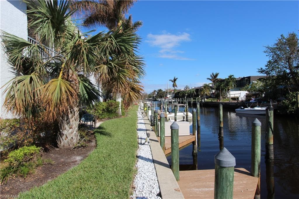 1320 Blue Point AVE 6 NAPLES, FL 34102
