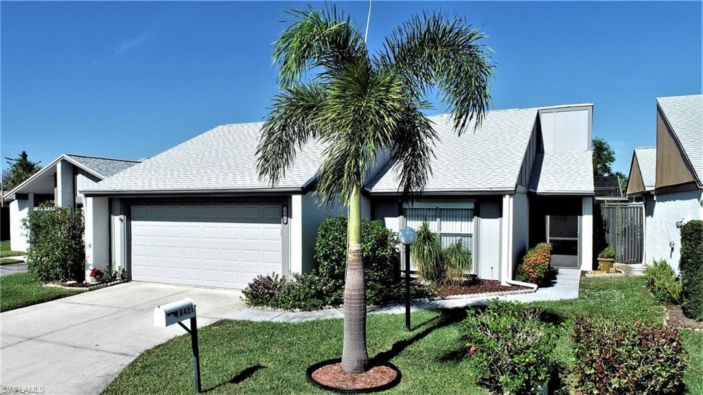 18421 Orangecrest CT LEHIGH ACRES, FL 33936