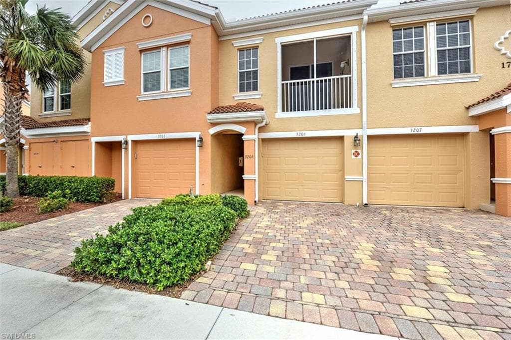 1769 Concordia Lake CIR 3206 CAPE CORAL, FL 33909